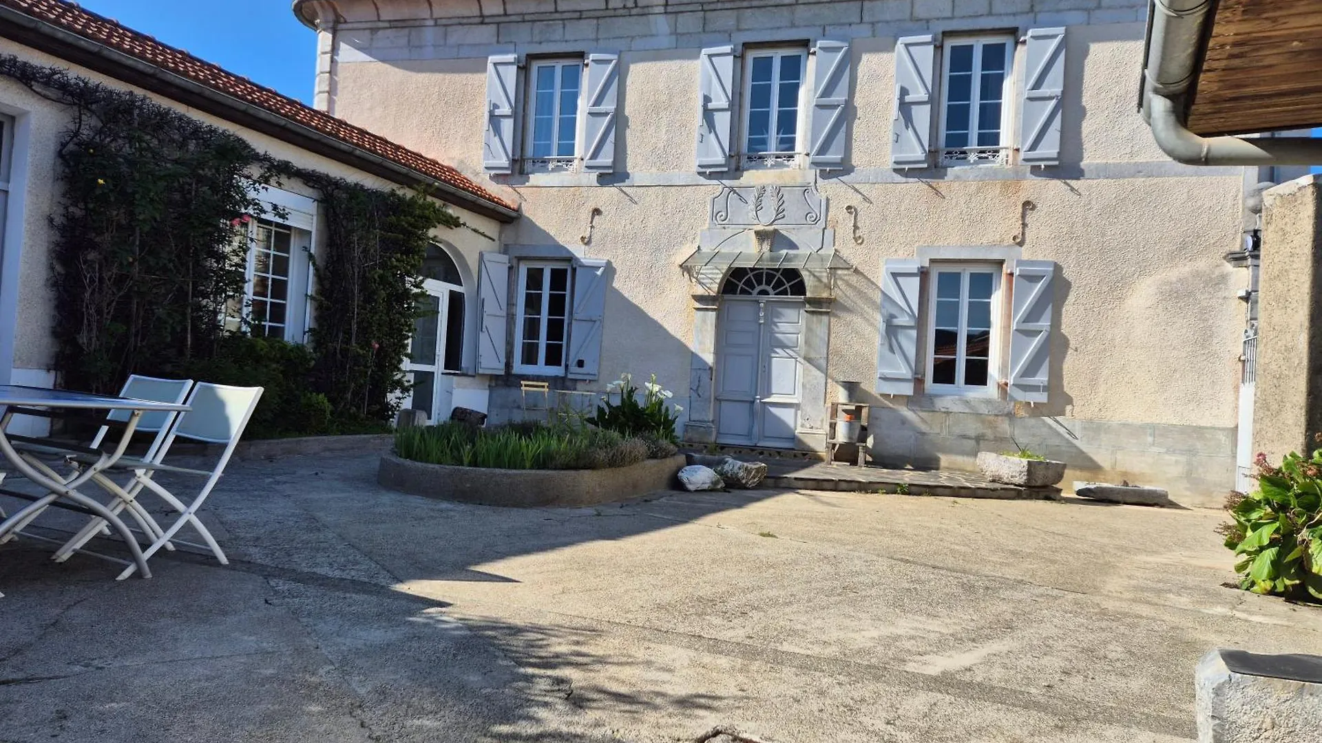 Maison De Style Ossun 0*,  Fransa